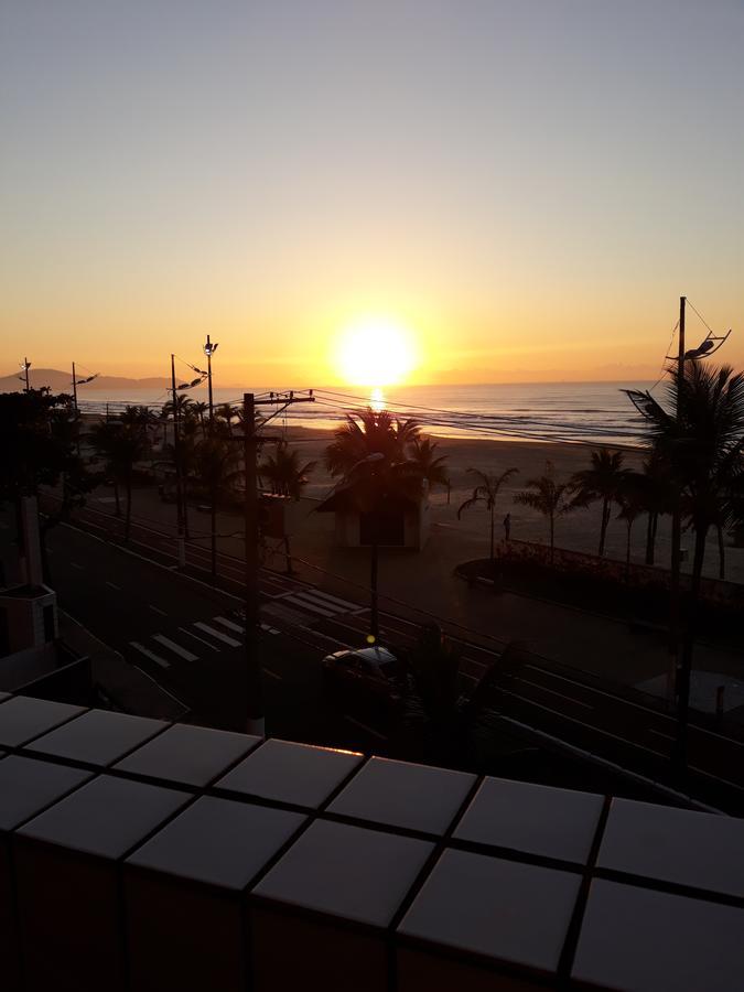 Frente Para O Mar - Vista Espetacular De Todos Os Comodos Praia Grande Dış mekan fotoğraf